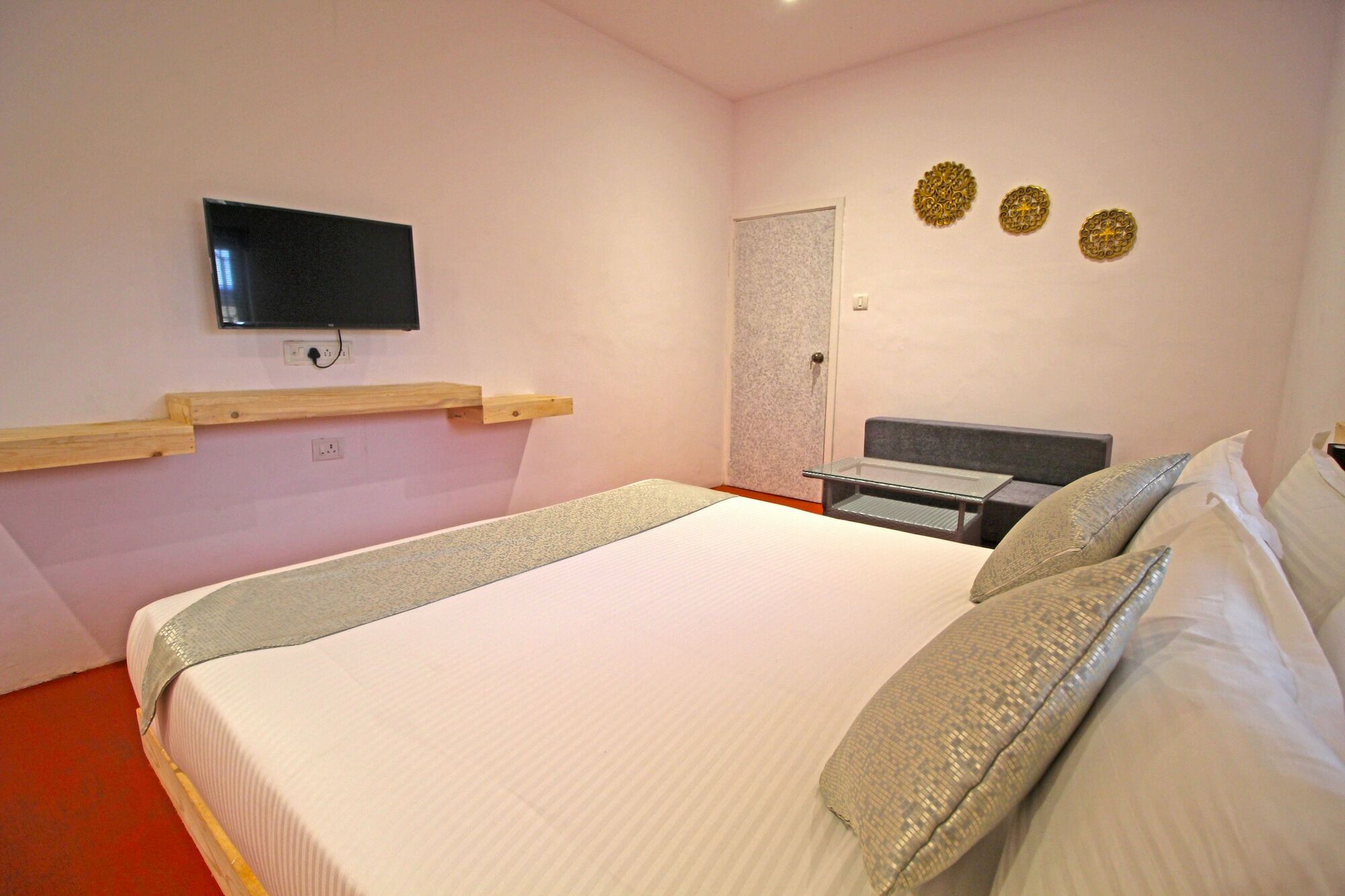 Inn Morjim A Boutique Beach Hotel Экстерьер фото