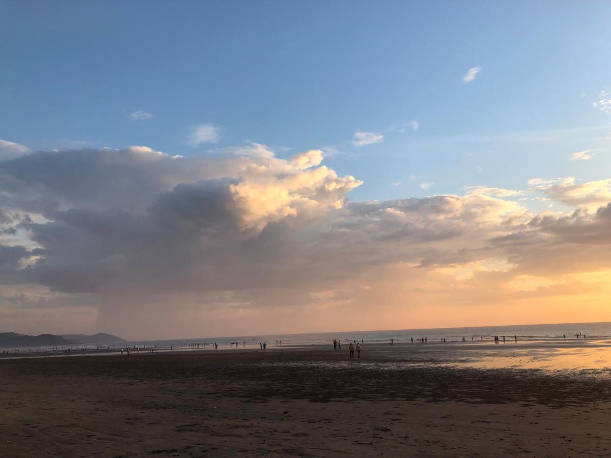 Inn Morjim A Boutique Beach Hotel Экстерьер фото